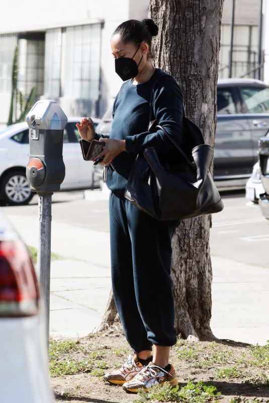 TRACEE ELLIS ROSS Out in Beverly Hills 03/08/2022