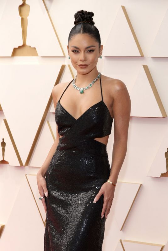 VANESSA HUDGENS at 94th Annual Academy Awards at Dolby Theatre in Los Angeles 03/27/2022