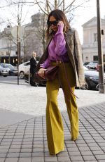 VICTORIA BECKHAM Arrives at La Reserve Hotel in Paris 03/03/2022