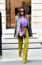 VICTORIA BECKHAM Leaves Celine Store in Paris 03/03/2022