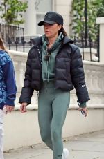 VICTORIA BECKHAM Out in Notting Hill 03/10/2022