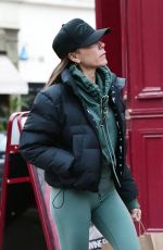 VICTORIA BECKHAM Out in Notting Hill 03/10/2022