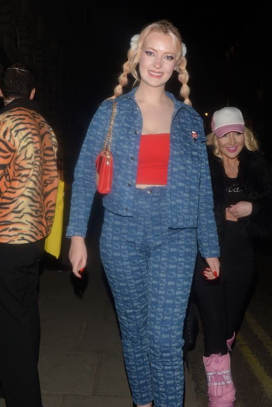 VICTORIA CLAY and ALEXIS KNOX Arrives at Charli XCX