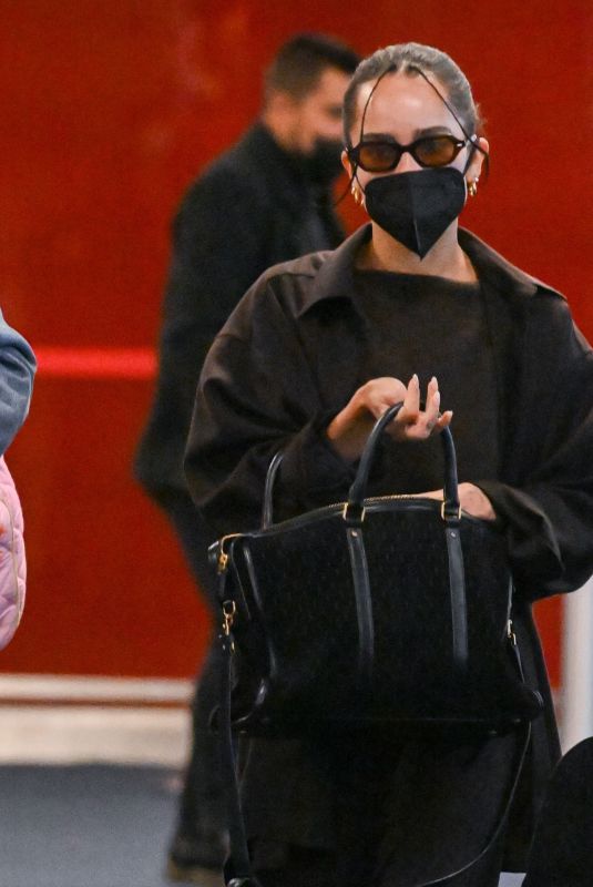 ZOE KRAVITZ Arrives at JFK Airport in New York 03/23/2022