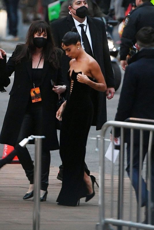 ZOE KRAVITZ Arrives at The Batman Premiere at Lincoln Center in New York 03/01/2022