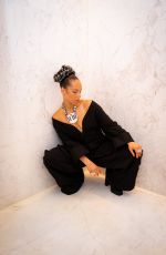 ALICIA KEYS - Instagram Photos 04/12/2022