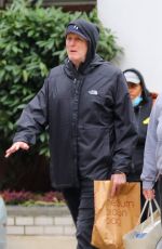 AMY SCHUMER Out Shopping in New York 04/06/2022