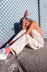 ANNE WINTERS - Instagram Photos 04/25/2022