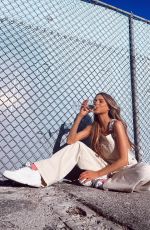 ANNE WINTERS - Instagram Photos 04/25/2022