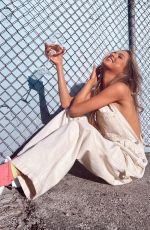 ANNE WINTERS - Instagram Photos 04/25/2022