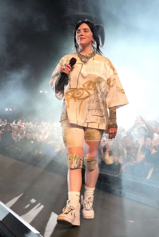 BILLIE EILISH Performs at Coachella in Indio 04/16/2022