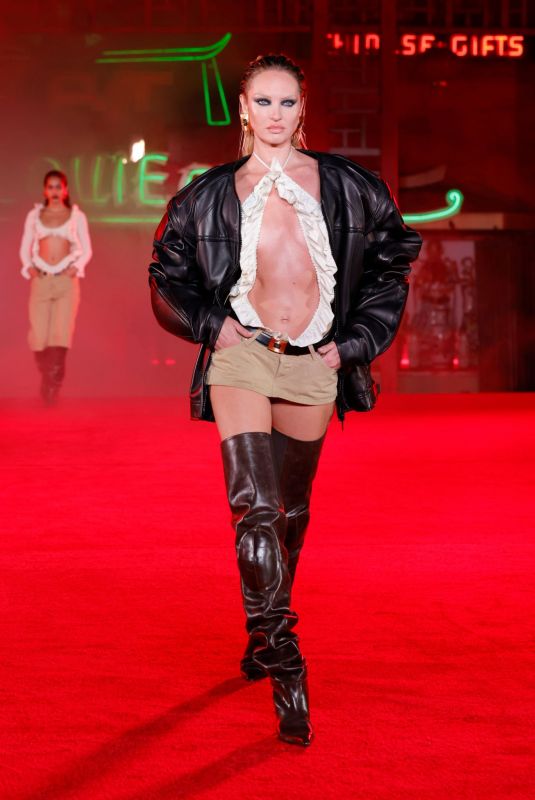CANDICE SWANEPOEL at Alexander Wang Fall 2022 Runway Show 04/19/2022