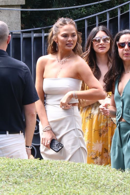 CHRISSY TEIGEN, SERENA WILLIAMS, CANICE SWANEPOEL, MARTHA GRAEFF and LOURDES STEPHEN at Frida Mom Event in Miami 03/31/2022