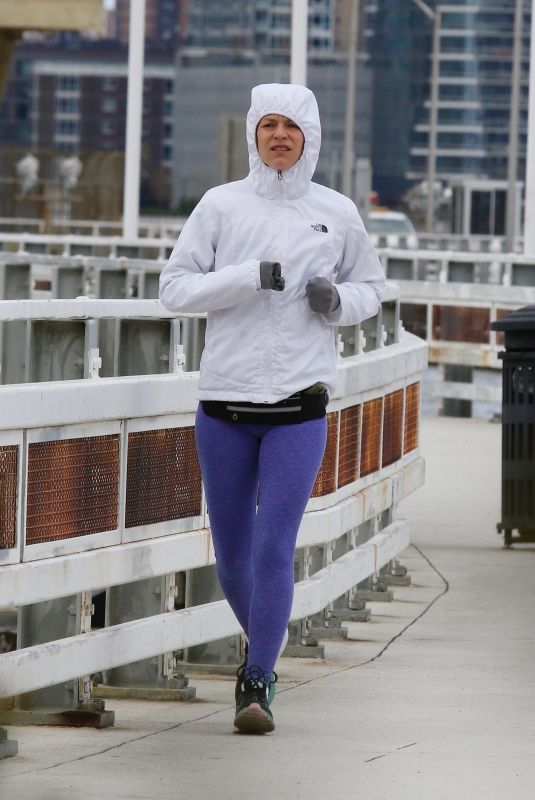 CLAIRE DANES Out Jogging in Hudson River Park 04/19/2022