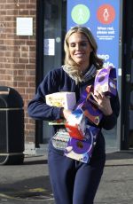 DANIELLE LLOYD Shopping at Tesco in Birmingham 04/10/2022