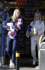 DANIELLE LLOYD Shopping at Tesco in Birmingham 04/10/2022