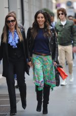 ELISABETTA GREGORACI Out and About in Milan 04/12/2022