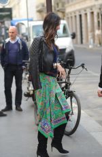 ELISABETTA GREGORACI Out and About in Milan 04/12/2022