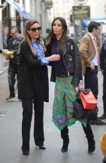 ELISABETTA GREGORACI Out and About in Milan 04/12/2022