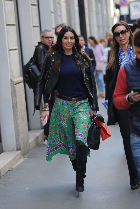 ELISABETTA GREGORACI Out and About in Milan 04/12/2022