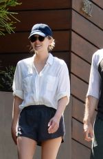 ELIZABETH OLSEN and Robbie Arnett at Hank