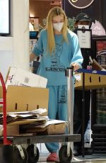 ELLE and DAKOTA FANNING Arrives in Miami 04/08/2022
