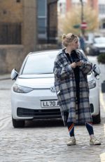 ELLIE BAMBER Out for Yogurt and Banana After Gym Session in London 03/30/2022