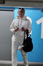 ERIKA JAYNE Leaves a Counseling Office in Santa Monica 04/20/2022