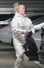 ERIKA JAYNE Leaves a Counseling Office in Santa Monica 04/20/2022