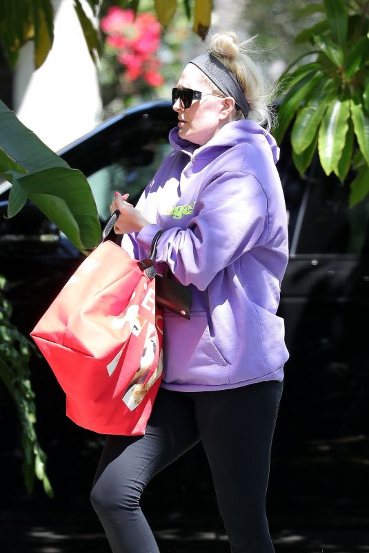 ERIKA JAYNE Out in Los Angeles 04/12/2022
