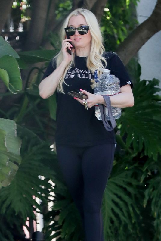 ERIKA JAYNE Outside Her Home in Los Angeles 04/05/2022