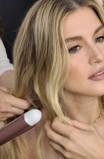 EUGENIE BOUCHARD - Instagram Photos and Video 04/19/2022