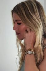 EUGENIE BOUCHARD - Instagram Photos and Video 04/19/2022