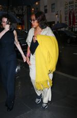 GAYLE KING Arrives at Flipper