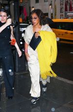 GAYLE KING Arrives at Flipper