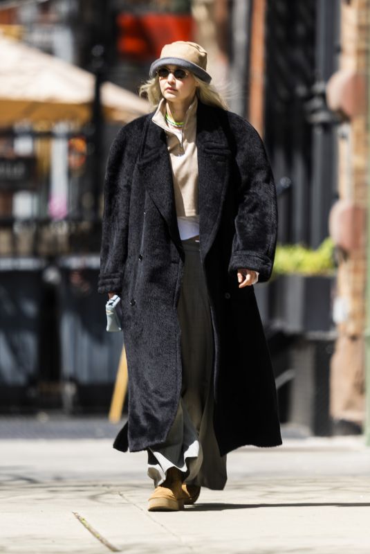 GIGI HADID Out Day Before Her 27th Birthday in New York 04/22/2022