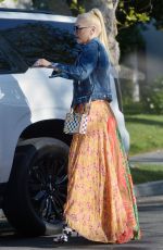 GWEN STEFANI Headig to Her Father
