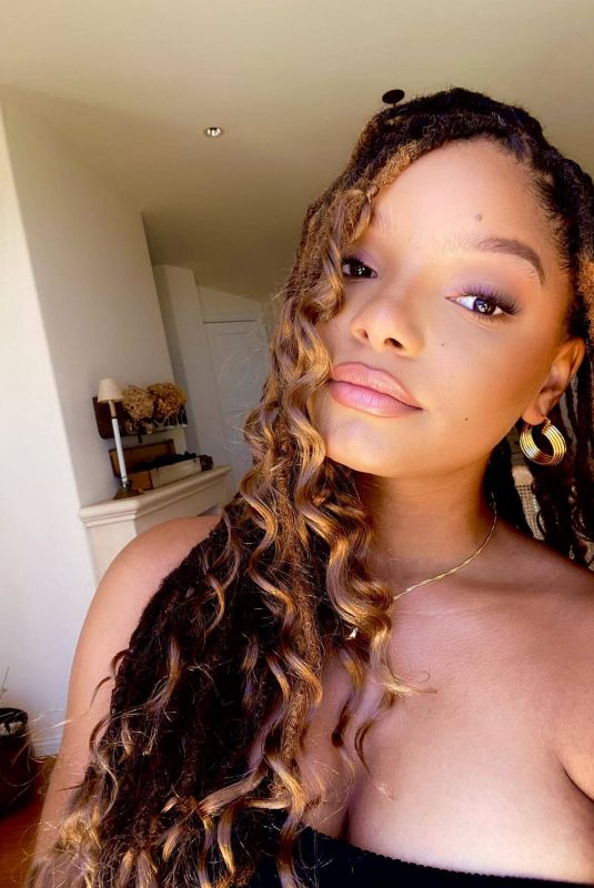 HALLE BAILEY - Instagram Photos 04/25/2022
