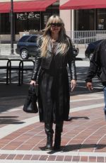 HEIDI KLUM Arrives at America