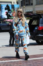 HEIDI KLUM Arrives on the Set of America