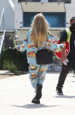 HEIDI KLUM Arrives on the Set of America