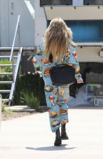 HEIDI KLUM Arrives on the Set of America