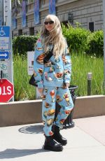 HEIDI KLUM Arrives on the Set of America
