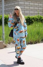 HEIDI KLUM Arrives on the Set of America