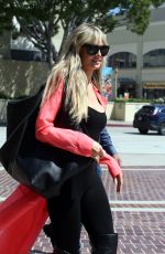 HEIDI KLUM Arrives on the Set of America