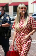 HEIDI KLUM Out and About in Los Angeles 04/14/2022