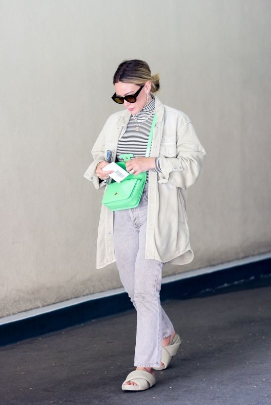 HILARY DIFF Out Handling Business in Beverly Hills 04/20/2022