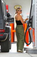 HILARY DUFF at a Gas Station in Sherman Oaks 04/28/2022