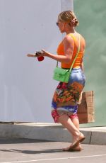 HILARY DUFF Out Shopping for Organic Groceries 04/26/2022
