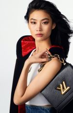 HOYEON JUNG for Louis Vuitton Spring/Summer 2022 Twist Handbags